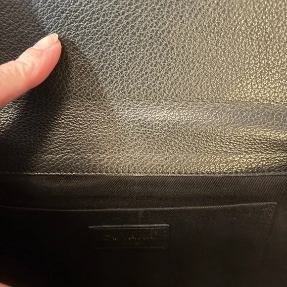 Cuyana Black Leather Clutch with Magnetic Closure Dustbag Included - Picture 9 of 14